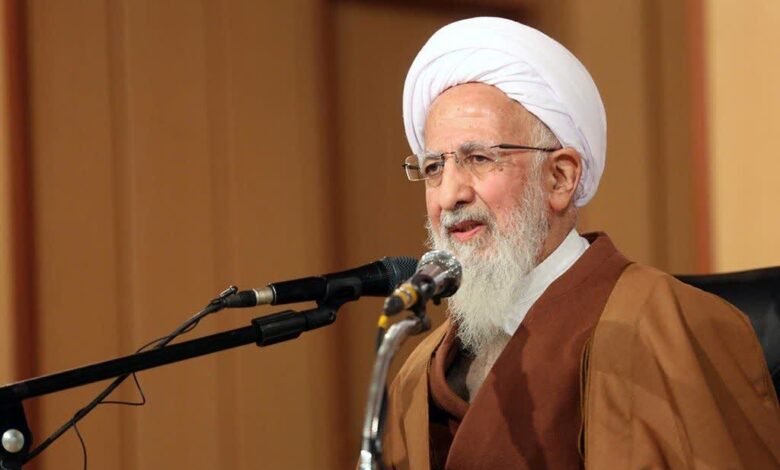 কিভাবে টাকা দ্বারা কোরআনের আয়াত নিয়ন্ত্রণ করা হয়?