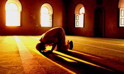 ঈমানের আলো ও কৃতজ্ঞতার সিজদা