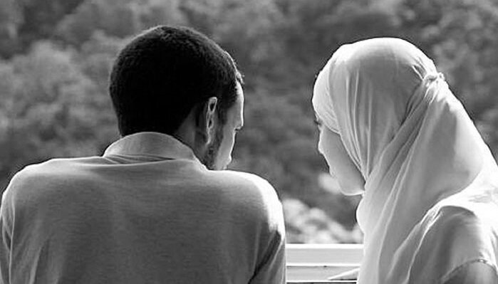 সফল দাম্পত্যের মূল চাবিকাঠি সমকক্ষতা; পূর্ব-পরিচয়ের বন্ধুত্ব আবশ্যক নয়